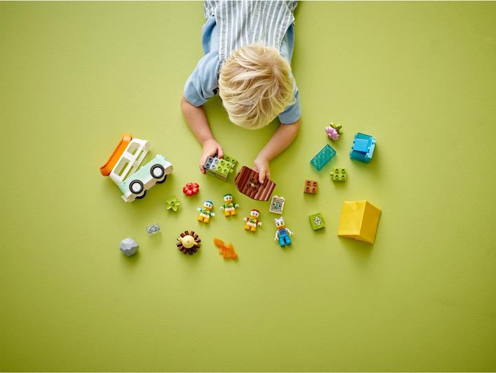 Actual product image LEGO Camping adventure (10997)