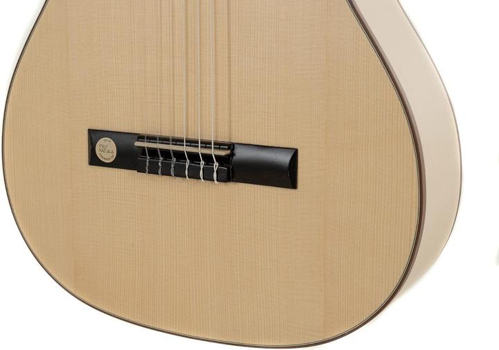 Actual product image Gewa Classic Guitar Pro Natura Silver Left-Handed Model Made in Europe (Classical guitar, Back and sides: Acacia, Neck: Maple, Top: Solid spruce)