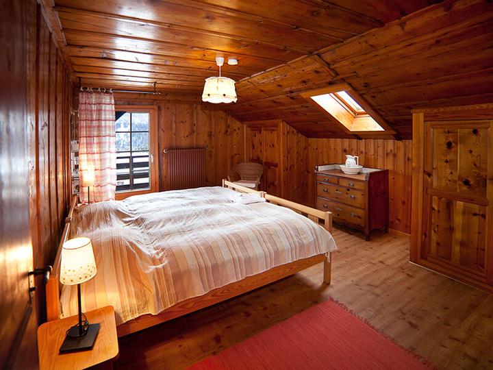 Immagine prodotto Smartbox Natale in stile alpino: 1 pernottamento in un accogliente B&B per 2 amanti della natura (2 Persone)