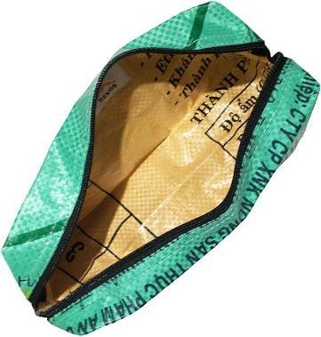 Produktbild Bekos Upcycling – Schreibzeug-Etui aus recycelten Futtersäcke Frosch grün