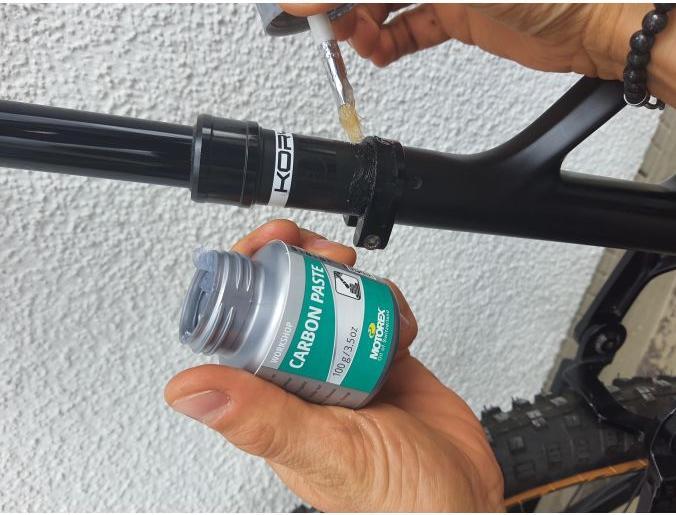 Actual product image Motorex carbon paste (Assembly paste)