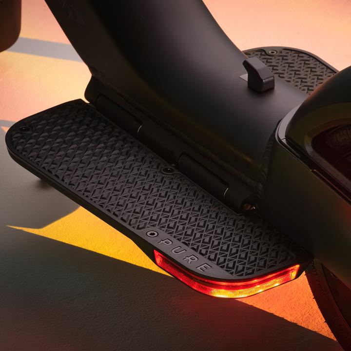 Actual product image Pure Electric Advance McLaren (20 km/h, 40 km, 500 W)
