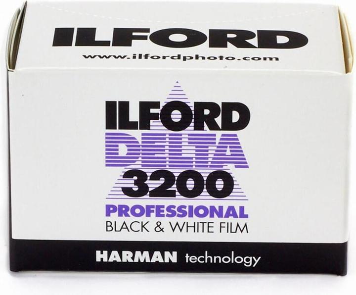 Actual product image Ilford Delta 3200 120