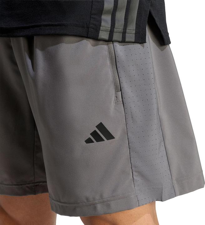 Produktbild Adidas Workout Essentials Base Woven (S)