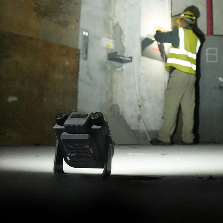 Actual product image Nitecore NWL30 (3000 lm)