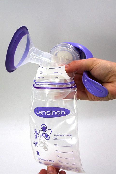 Actual product image Lansinoh Breast milk bag