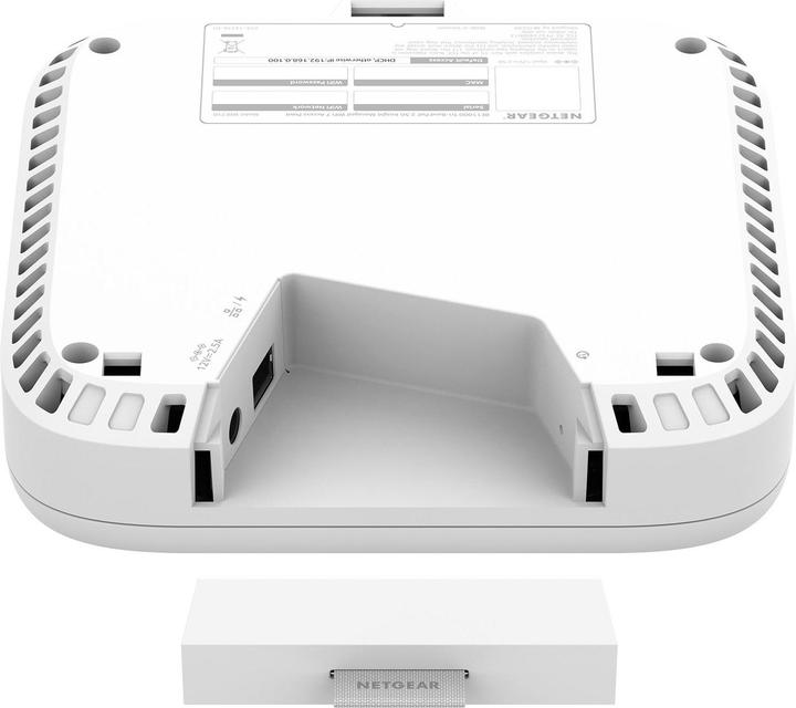 Actual product image Netgear 1pt Insight Managed Wifi 7 Tri-Band Wbe