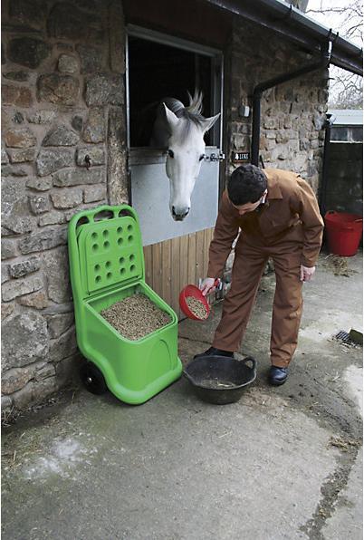 Image du produit eurokraft basic Chariot universel, idéal pour matériaux en vrac, capacité 75 l, vert.