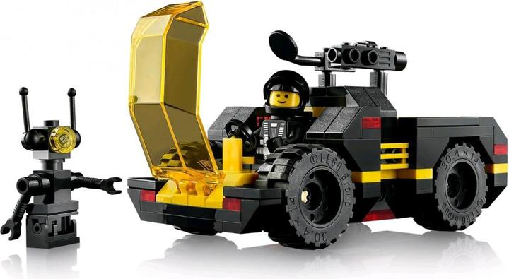 Actual product image LEGO Blacktron Renegade (10355, LEGO Icons, LEGO Rare Sets)