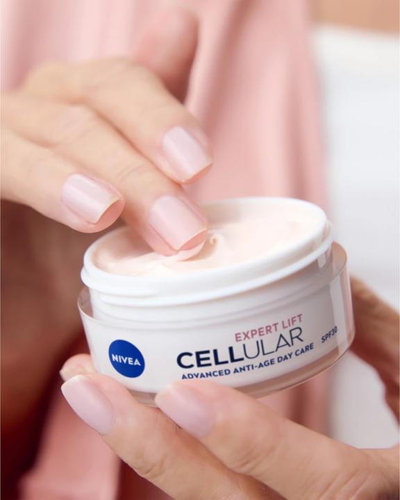 Image du produit NIVEA Cellulaire Expert Combleur Anti-Age (50 ml, Crème de jour, SPF 30)