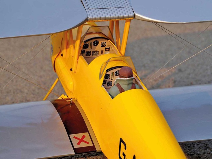 Actual product image Vq Models Tiger Moth DH.82 (yellow/silver) / 1400 mm (Aerobatics)