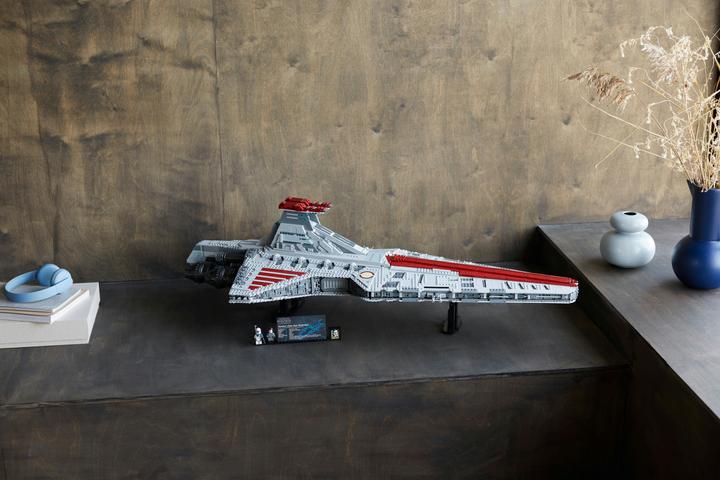 Productafbeelding LEGO Star Wars UCS Venator-klasse Republikeinse Aanvalskruiser (75367, LEGO Star Wars, LEGO Zeldzame Sets)