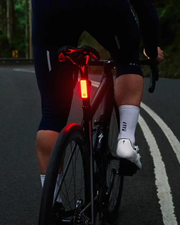 Actual product image knog. Blind (1300 lm, 150 lm)