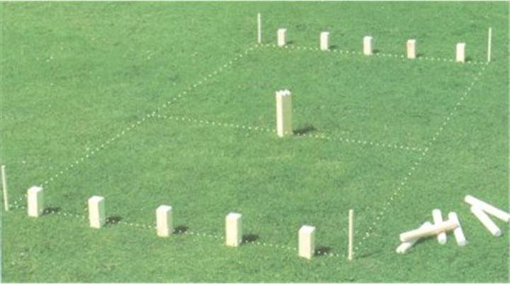 Produktbild Tactic Kubb (2 - 12 Spieler)