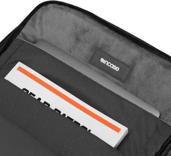 Actual product image Incase A.R.C. Commuter Pack 16" (26 l)