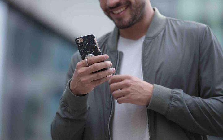 Actual product image iDeal Of Sweden Magnetic Ring Mount Black