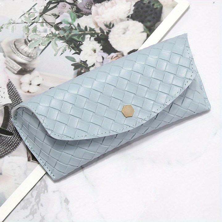 Actual product image Only-Bags.Store Modernes PU-Leder-Sonnenbrillenetui, stilvolles und langlebiges Reisezubehör für Männer und Frauen