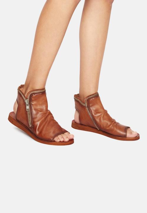 Produktbild Felmini CAROLINA D054 - Flache Sandalen aus echtem Leder mit Wascheffekt und Lederfutter. Nachhaltig produzi (36)