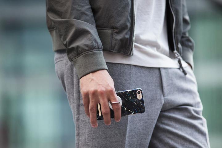 Actual product image iDeal Of Sweden Magnetic Ring Mount