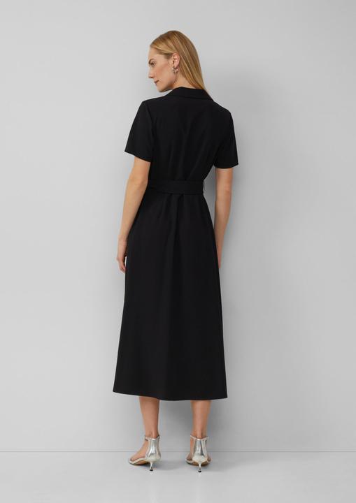 Actual product image S.Oliver Kleid Tailliertes Maxikleid aus Crêpe mit Reverskragen und Bindegürtel (36)