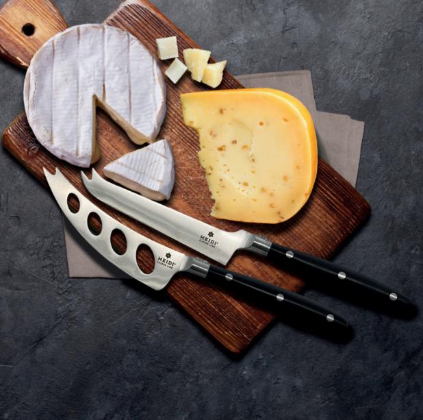Produktbild Heidi Cheese Line 2er Set von Käsemessern mit Edelweiss-Kropf - Inhalt: 1 x Weichkäsemesser + 1 x Käsemesser Universal (11.60 cm)