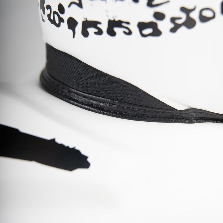 Actual product image 8Weapons 8 WEAPONS Shin Guards - Sak Yant Tigers white M (M)