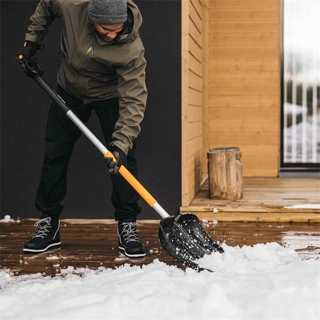 Produktbild Fiskars X series TeleskopSchneeschieber