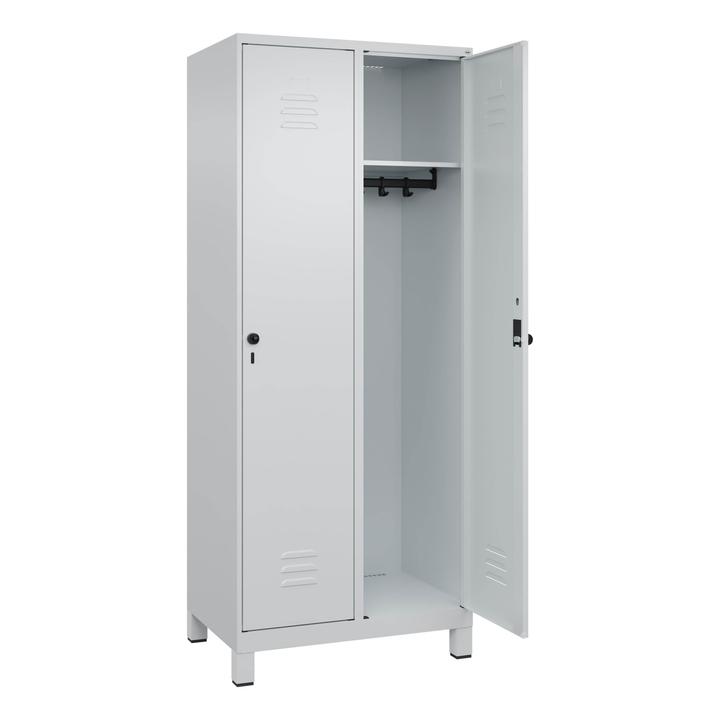 Produktbild C+P Garderobenschrank Classic Plus, Abteilbreite 40 cm, mit Füssen (80 cm, 185 cm)