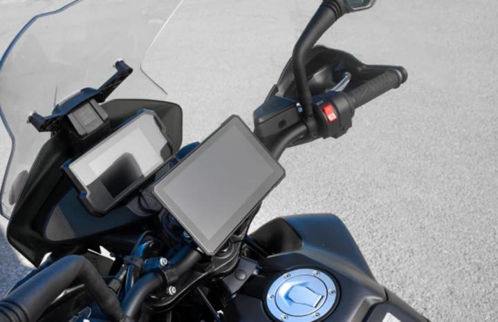 Produktbild Interphone SYNC70 ESSENTIAL SMART DISPLAY-Anzeige (CAR PLAY / ANDROID AUTO) (7")