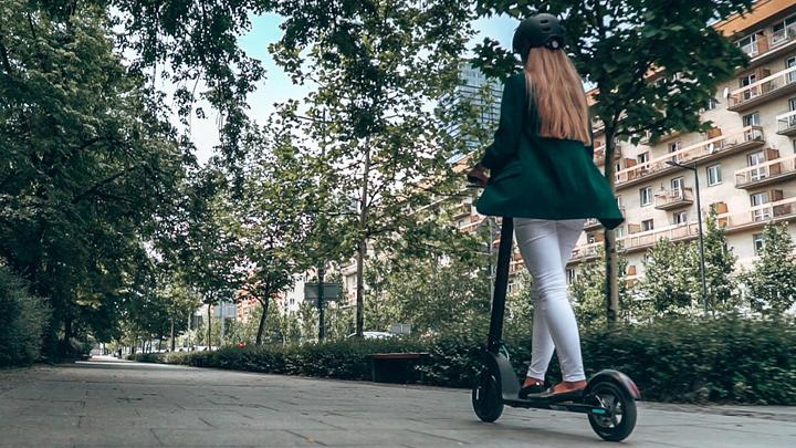 Actual product image Blaupunkt ESC 808 (25 km/h, 20 km, 350 W)