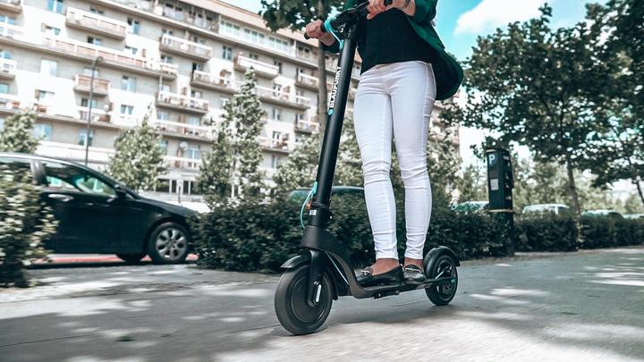 Actual product image Blaupunkt ESC 808 (25 km/h, 20 km, 350 W)