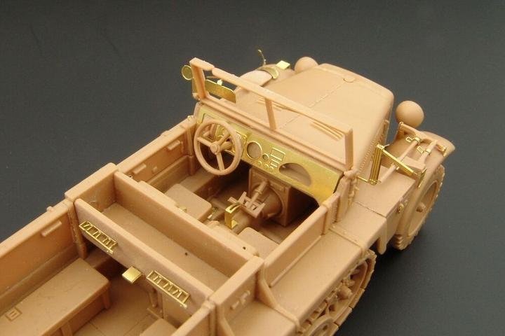 Actual product image Hauler Sd Kfz 10 Demag D7