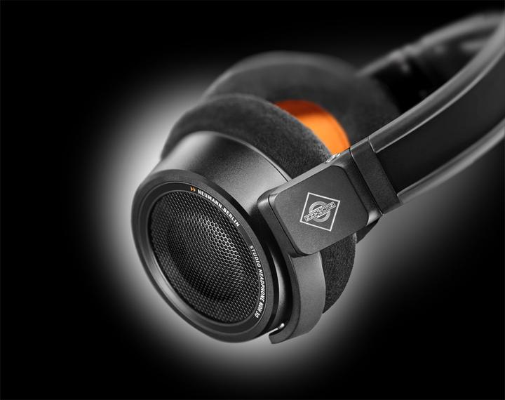 Actual product image Neumann NDH 30 Black Edition studio-koptelefoon (Cable)