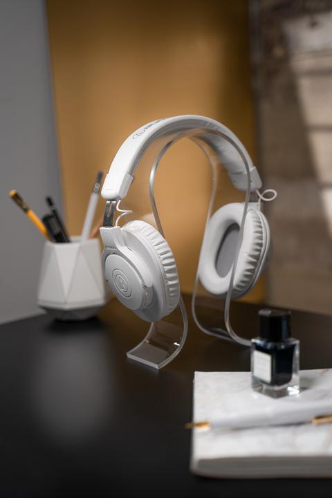 Actual product image Audio-Technica ATH-M20xBT (No noise cancellation, 60 h, Cable, Wireless)