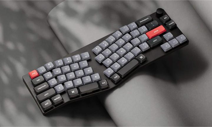 Actual product image Keychron K11 Pro (US, Cable, Wireless)
