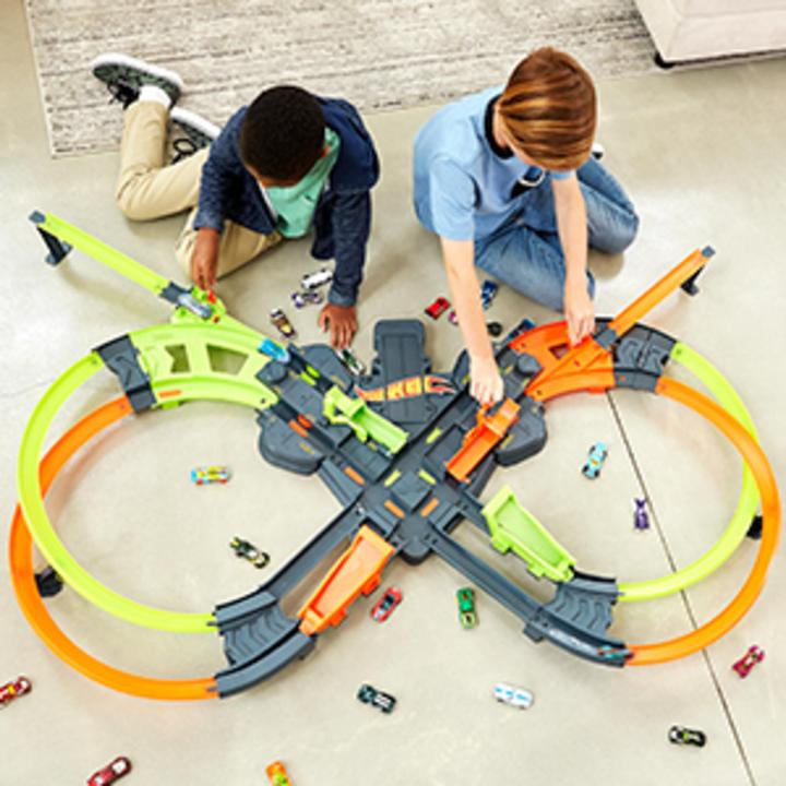 Immagine prodotto Hot Wheels super-mega crash