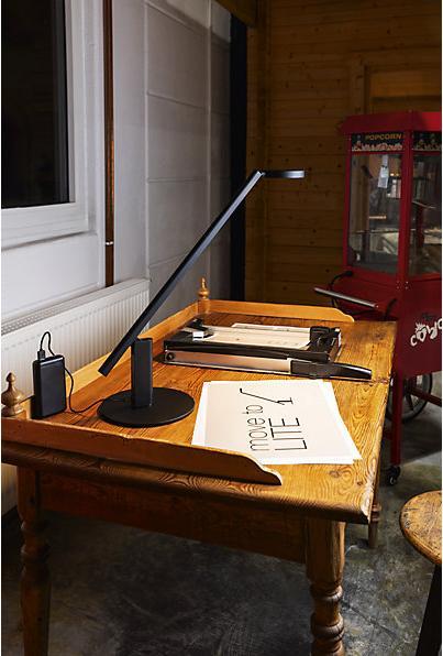 Image du produit Luctra Table Lite lampe de bureau design LED dimmable, contrôle gestuel, HCL, 900lm, 2,700K à 6.50 (900 lm)