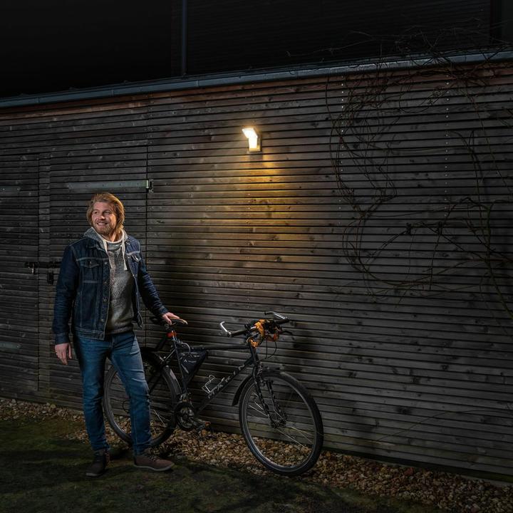 Actual product image Ledvance Endura Pro Spot Sensor (750 lm, IP65)