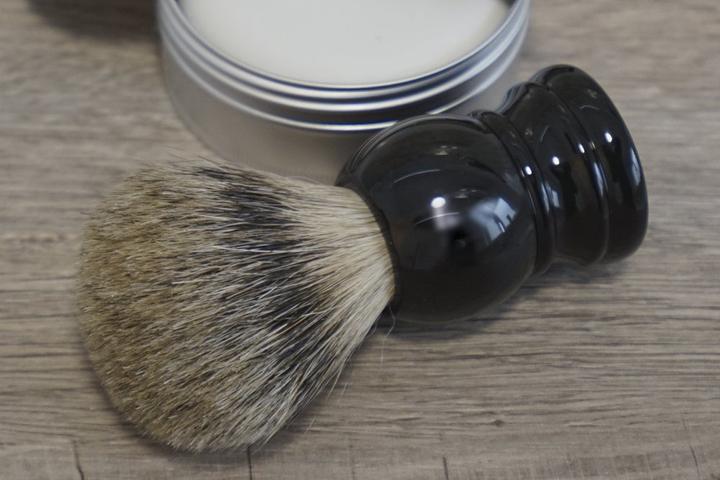 Actual product image Shaving brush, pure badger, black, ring Ø 22mm in gift box (Shaving brush)
