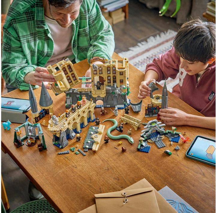 Produktbild LEGO Hogwarts Ostflügel (76473, LEGO Harry Potter)
