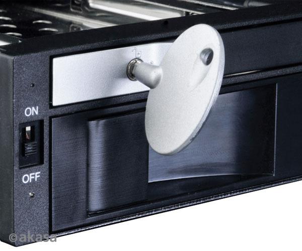 Image du produit Akasa Lokstor M51 Boîtier pour disques de stockage avec connecteurs avant