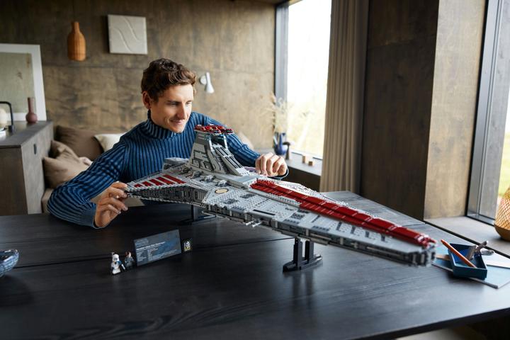 Productafbeelding LEGO Star Wars UCS Venator-klasse Republikeinse Aanvalskruiser (75367, LEGO Star Wars, LEGO Zeldzame Sets)