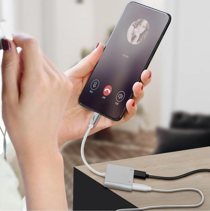 Actual product image Akashi USB-C audio charging adapter (3.5mm jack, USB-C, USB-C)