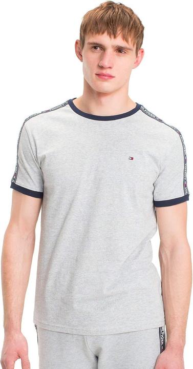 Actual product image Tommy Hilfiger tee (50, M)