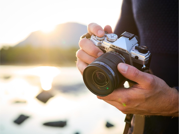 Produktbild OM System OM-5 (12 - 45 mm, 20.40 Mpx, 4/3)