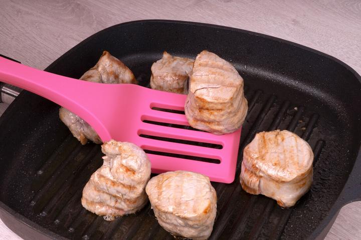 Actual product image Lurch Smart Tool Turner grape