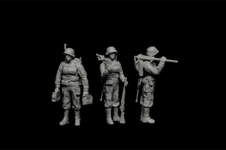 Actual product image Italeri LCVP with US Infantry