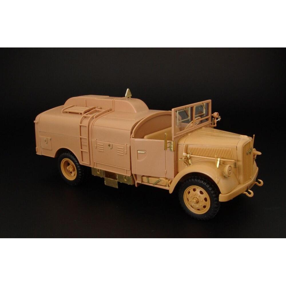 Hauler Opel Blitz Tankwagen (Italeri)