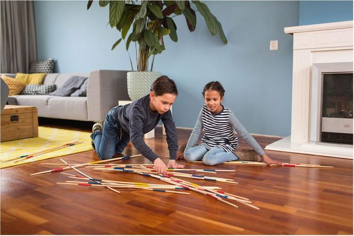 Actual product image BS Giant Stàbe (English, French, German, Italian, 2 - 6 Players)