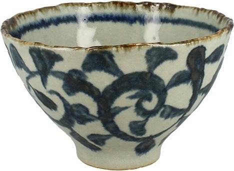 Weiss, Blau, Blumenmotiv